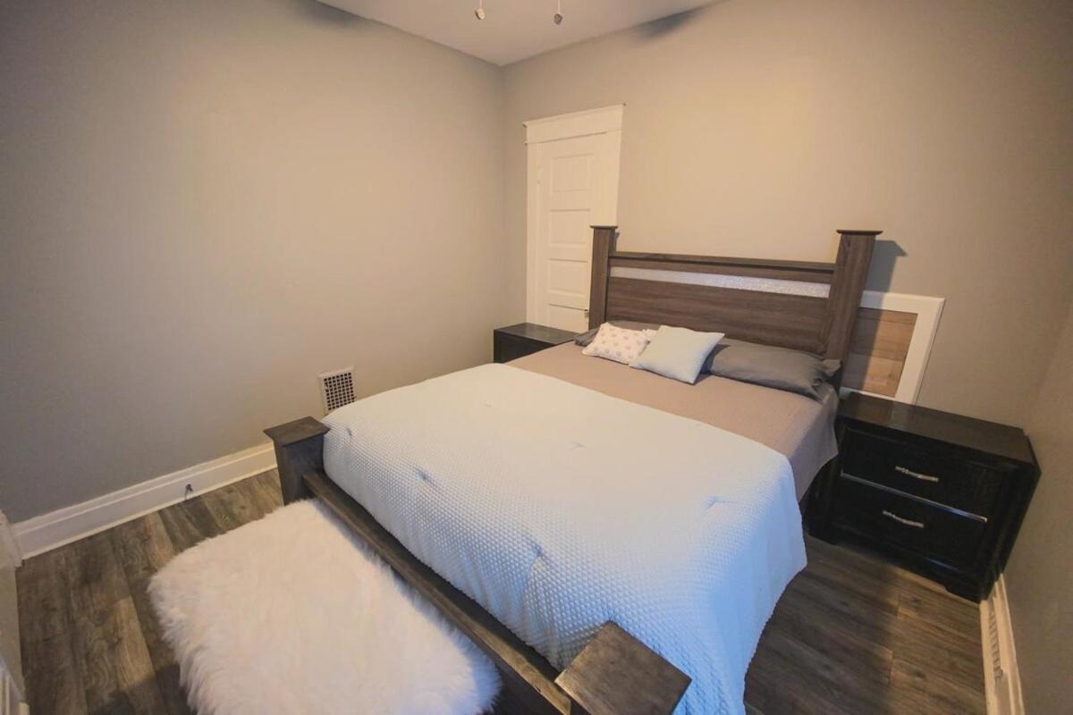 Large 6Br, 2 Bath In Niagara Falls Luaran gambar