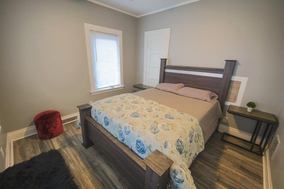Large 6Br, 2 Bath In Niagara Falls Luaran gambar